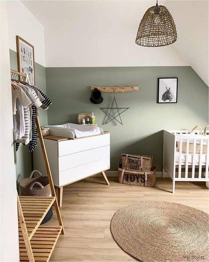 Green baby bedroom