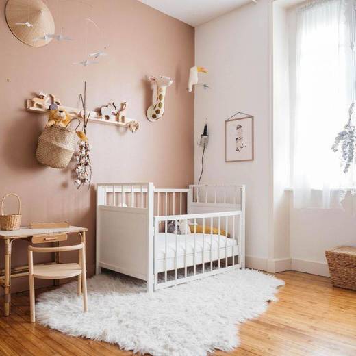 Light pink baby bedroom 