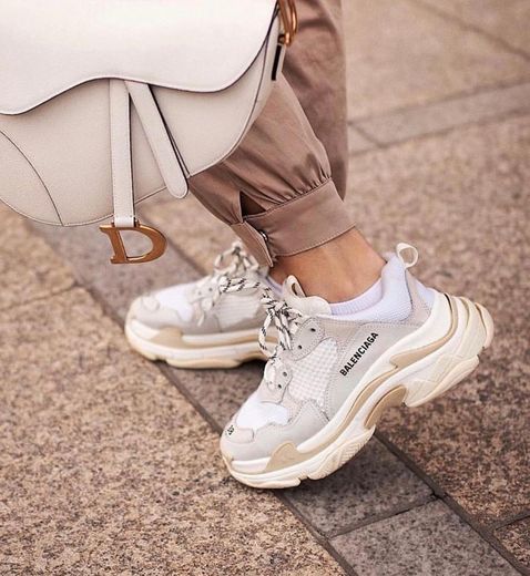 Balenciaga triple S