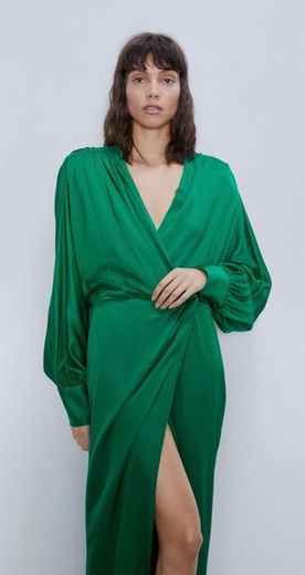 Vestido verde acetinado