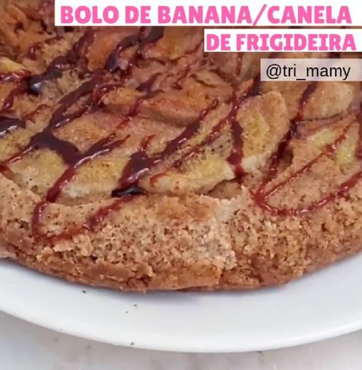 Bolo de banana e canela de frigideira