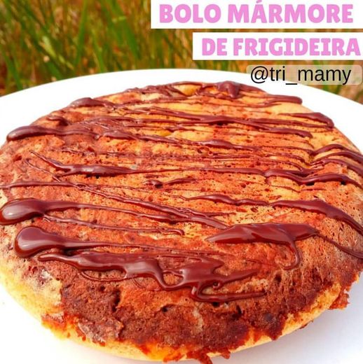 Bolo mármore de frigideira