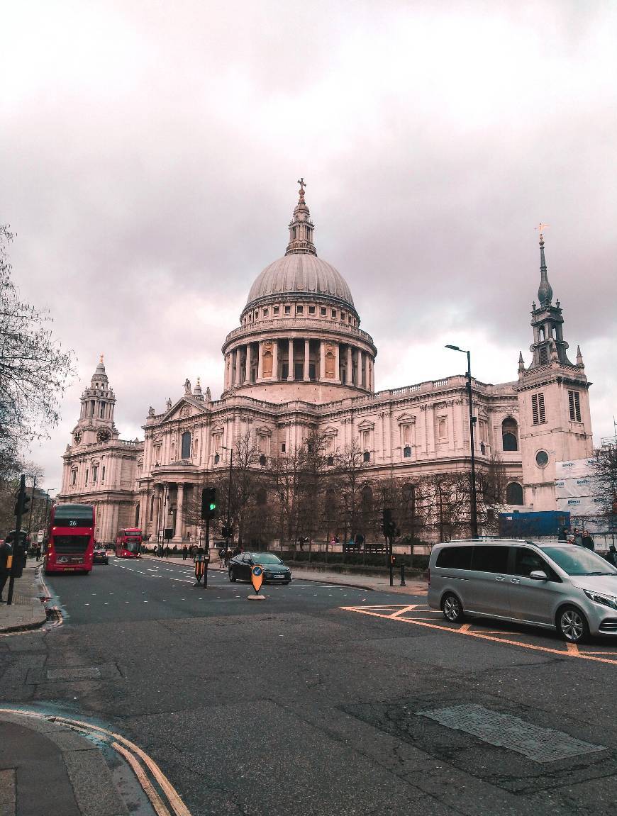 Lugar Catedral de Saint Paul