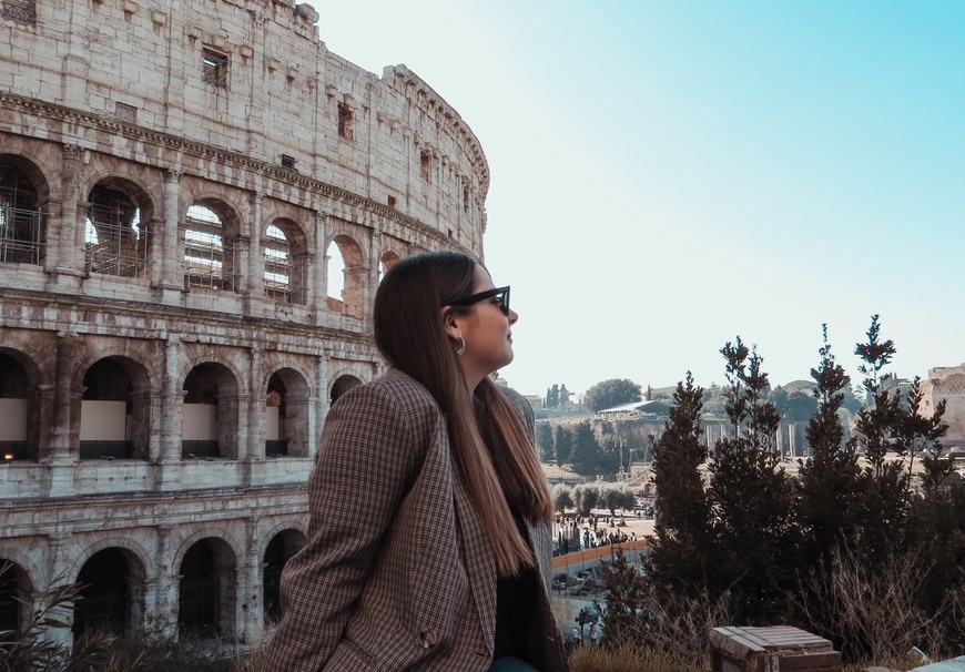 Lugar Coliseo de Roma