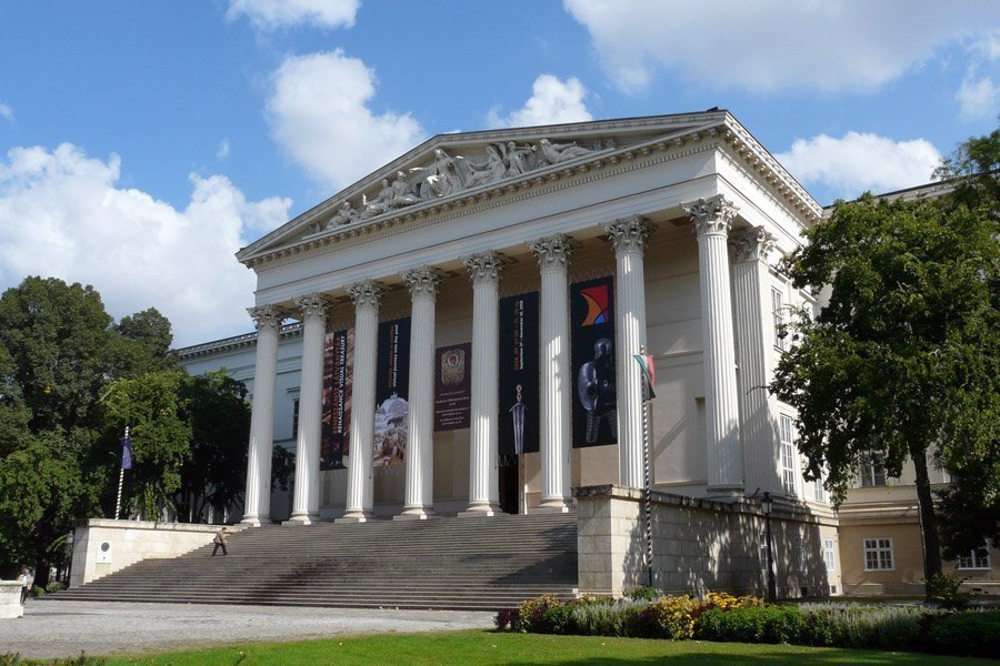 Lugar Museu Nacional da Hungria