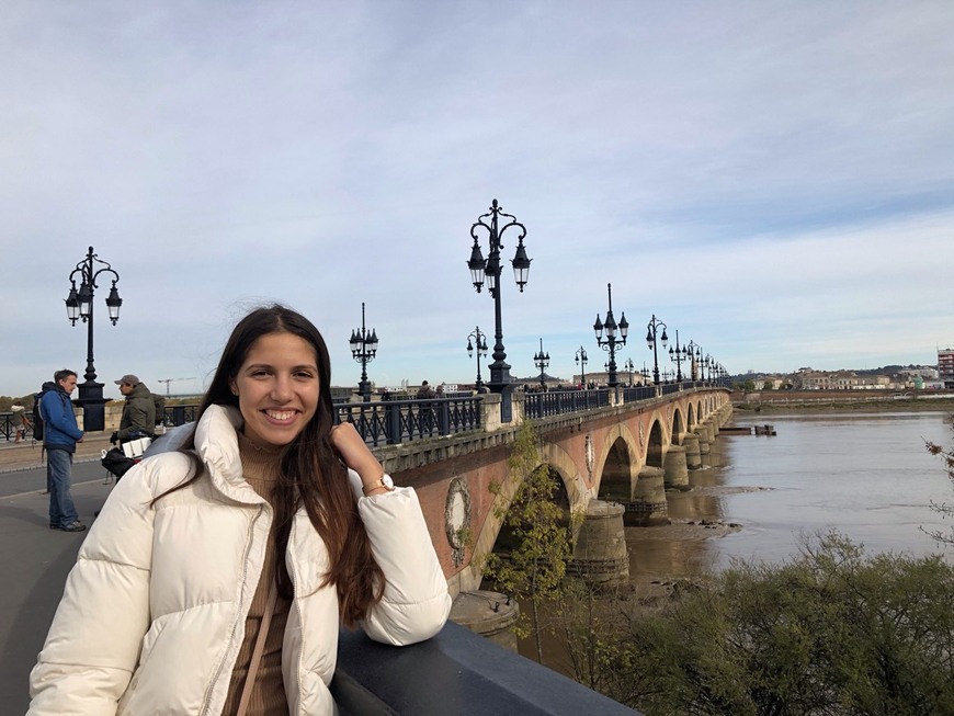 Lugar Pont de pierre