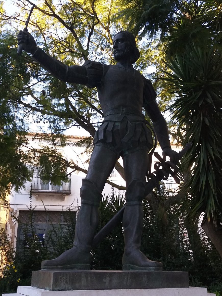 Place Estátua de Pedro Álvares Cabral