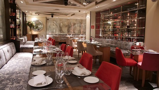 Restaurants Fortuny Restaurant & Club