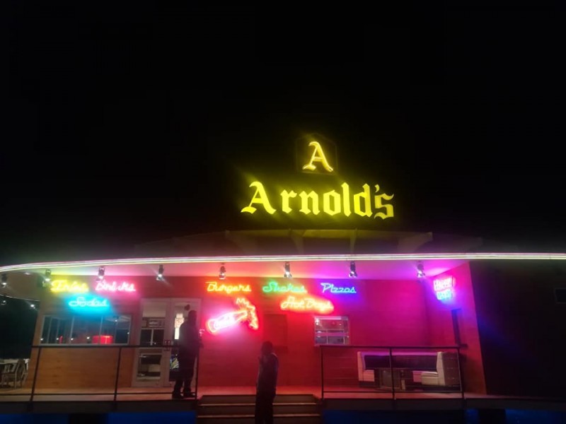 Lugar Arnold's Burgers