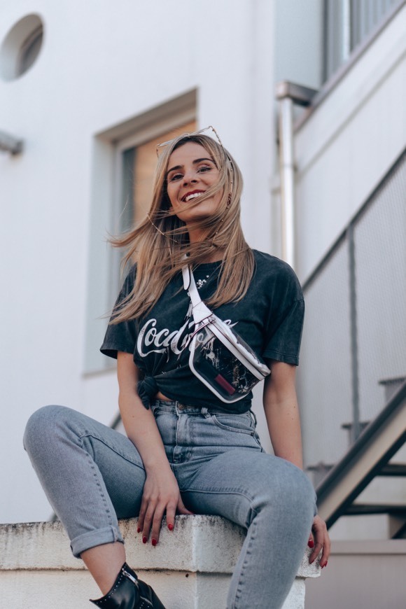 Fashion mom jeans & t-shirt 