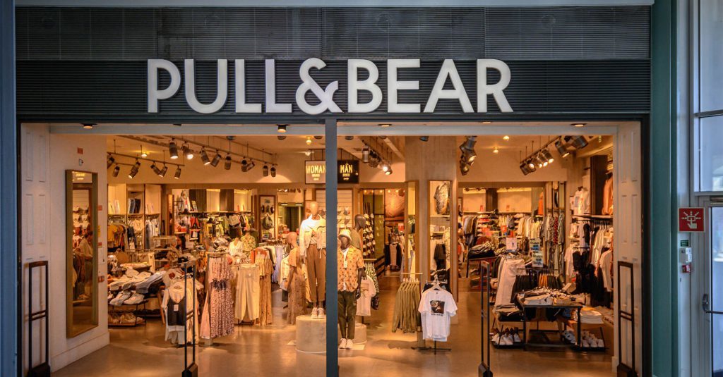 Lugar Pull & Bear