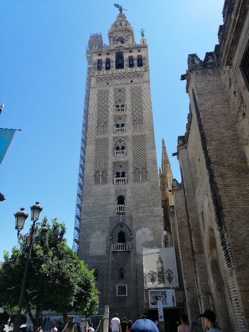 Place La Giralda 