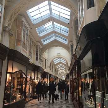 Place Burlington Arcade