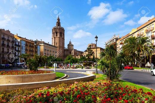 Plaza de la Reina