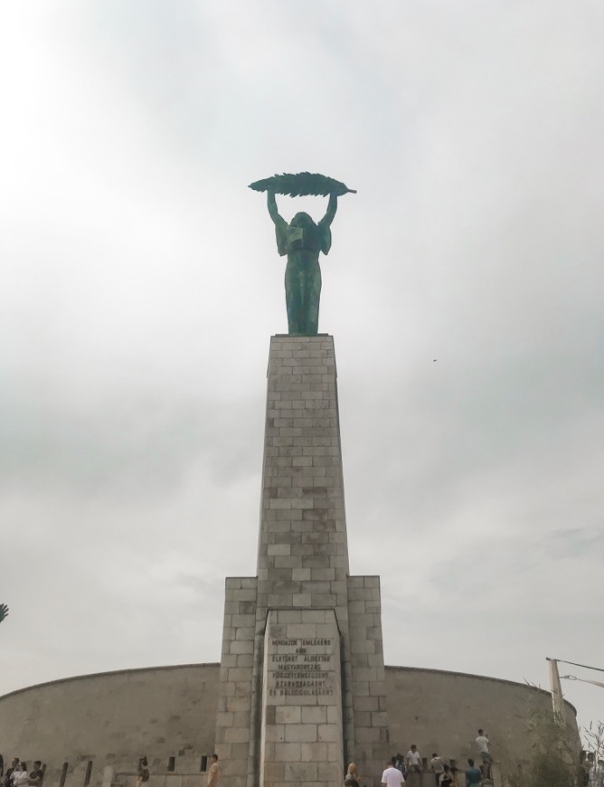 Place Liberty Statue