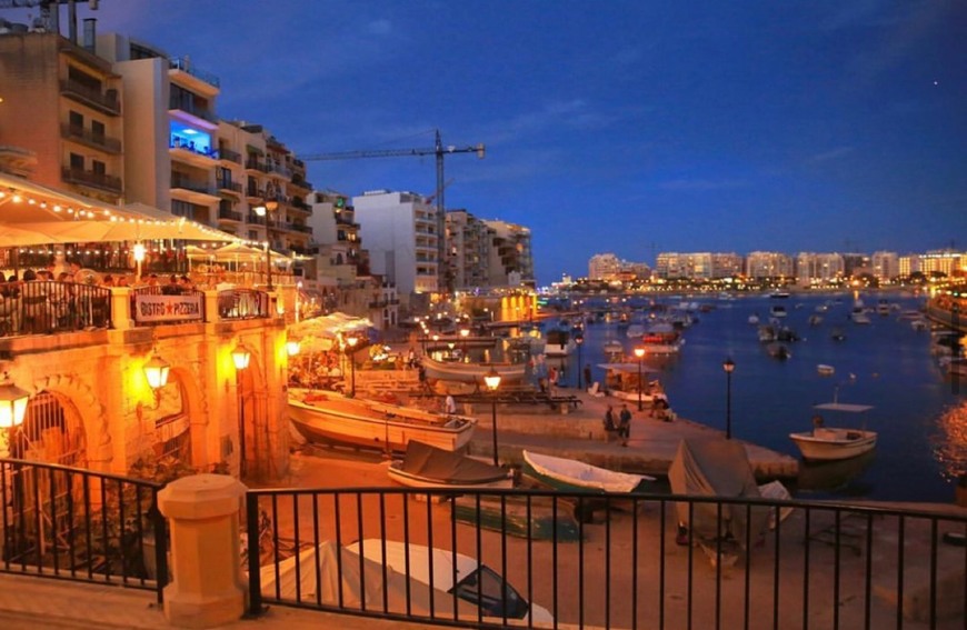 Place Spinola Bay