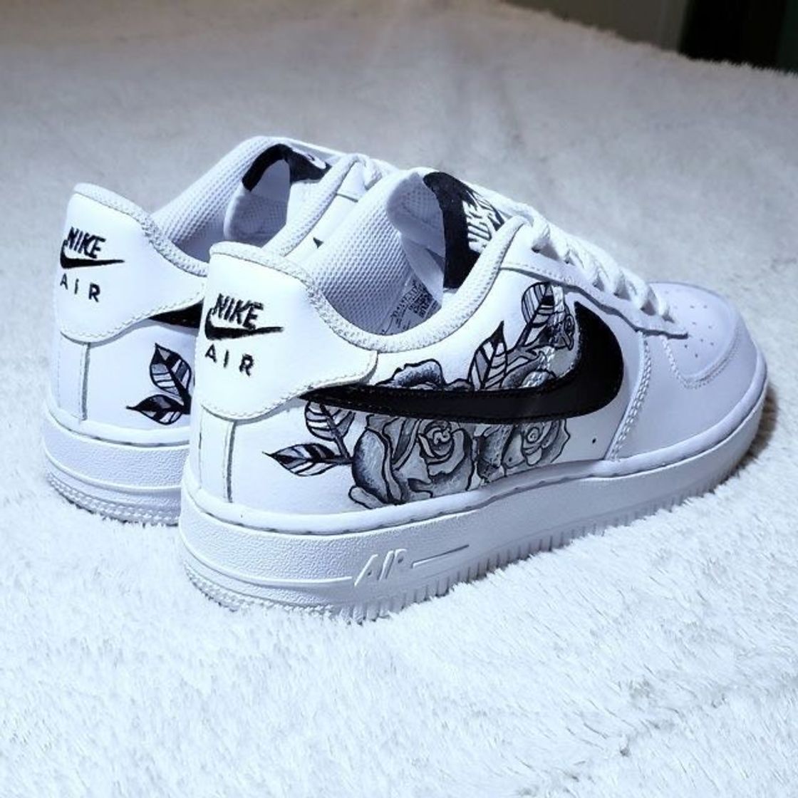 Social Nike Air Roses 