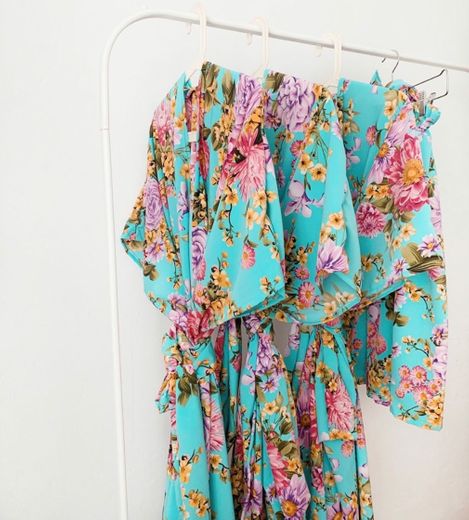 Kimono Floral De Dezencia Clothing