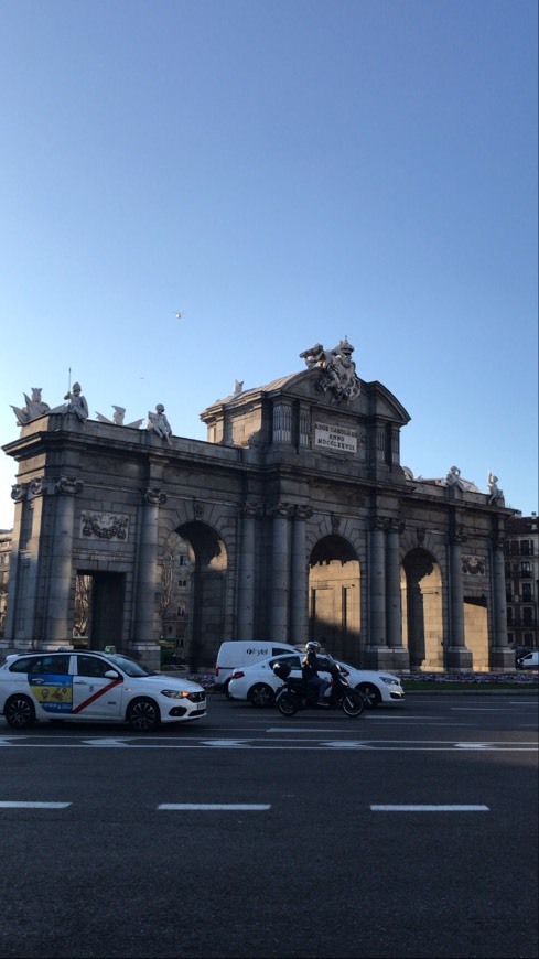 Puerta de Alcalá