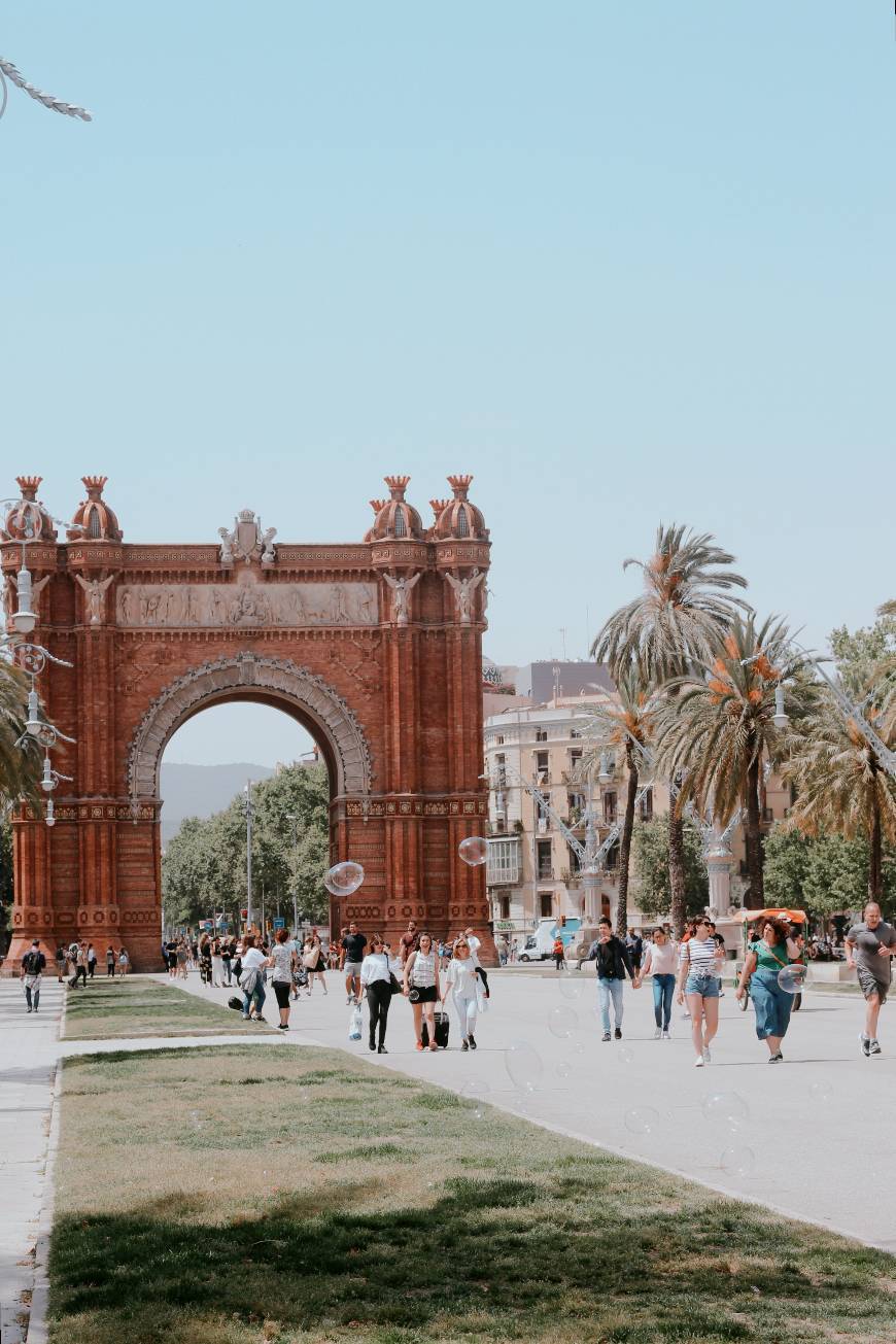 Place Arc de Triomf