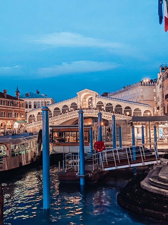 Place Puente de Rialto