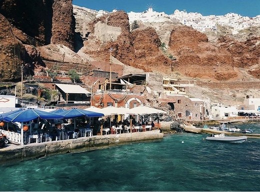 Amoudi Bay