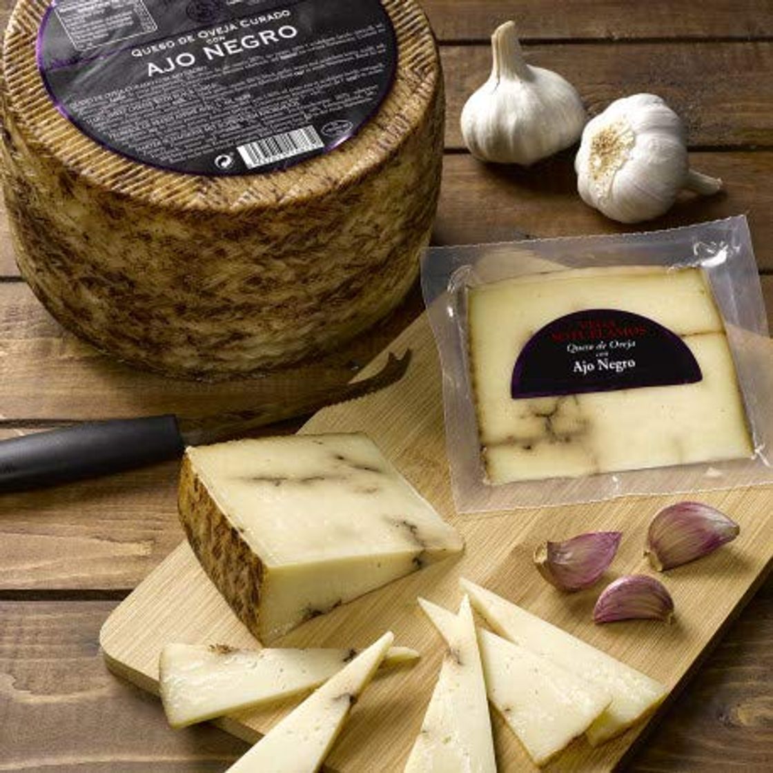 Producto Queso de Oveja Curado con Ajo Negro Cuña 200 g