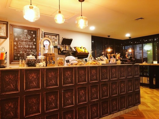 Simone Coffee Shop