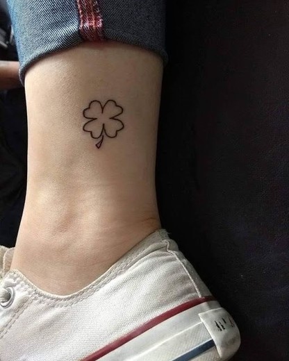 Tatuagens femininas delicadas 