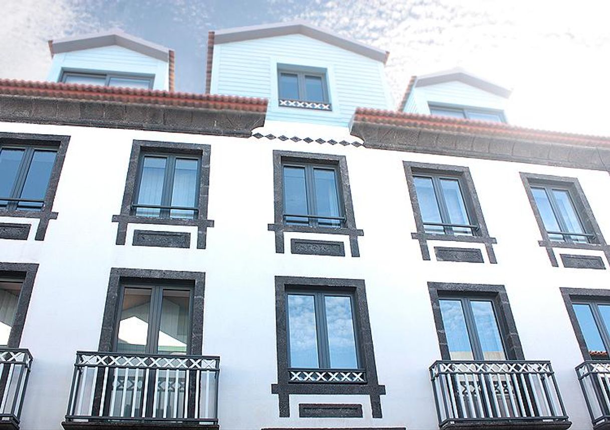 Place Faial Marina Apartments