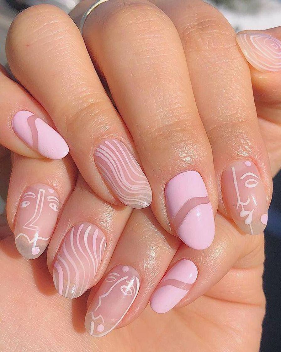 Social Nails