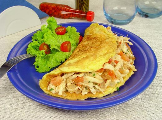 Omelete de frango desfiado 