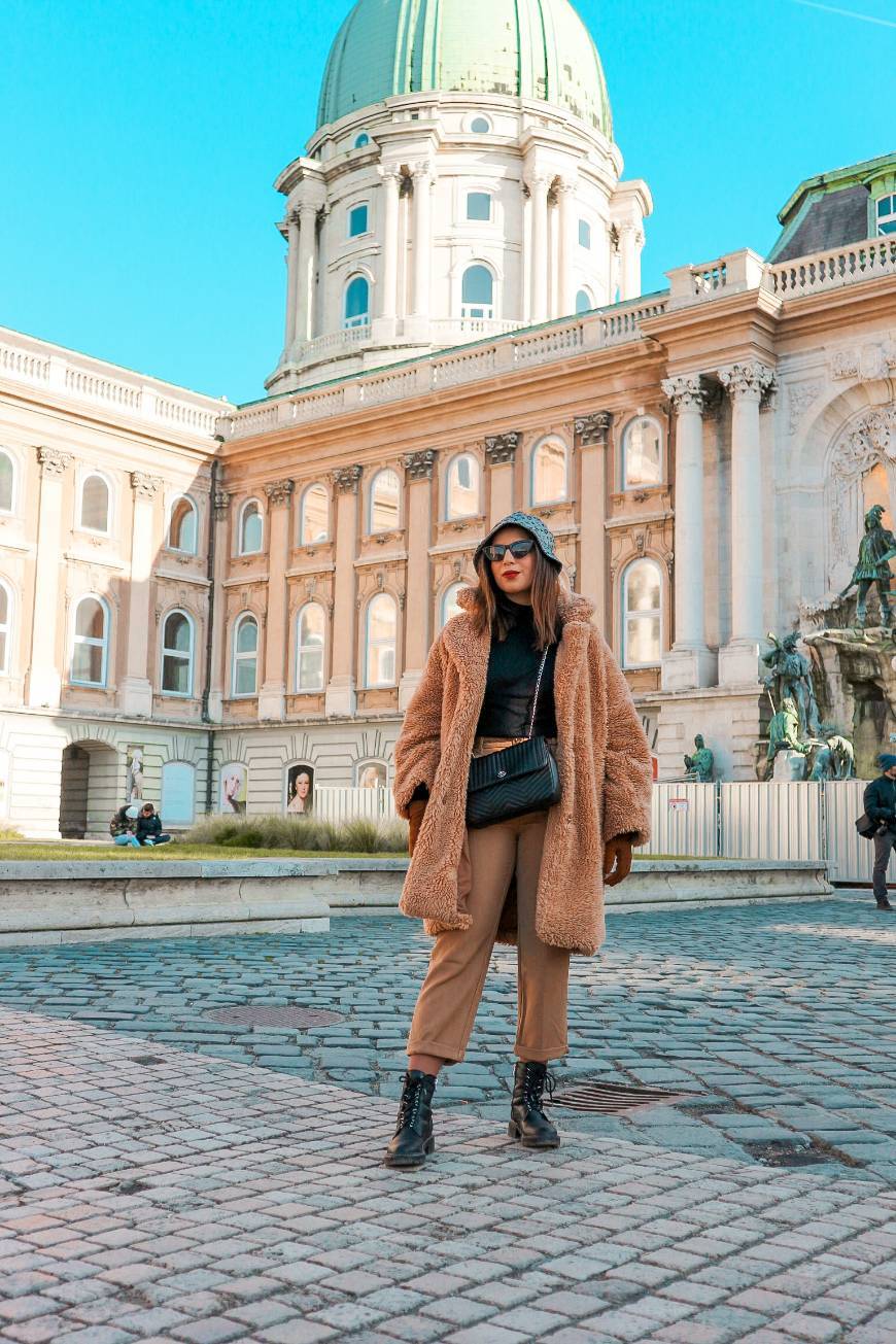 Fashion BUDA CASTLE