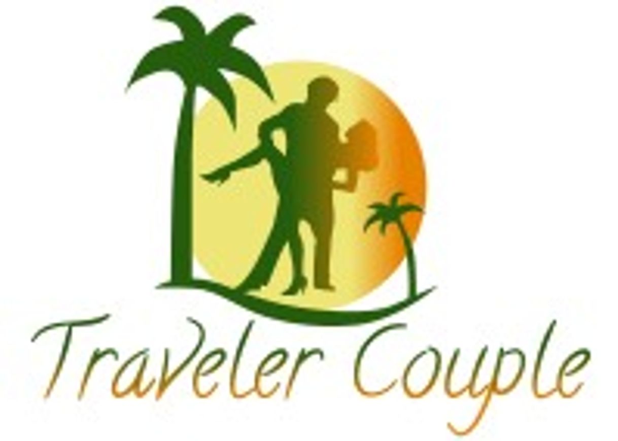Social Blog Traveler Couple