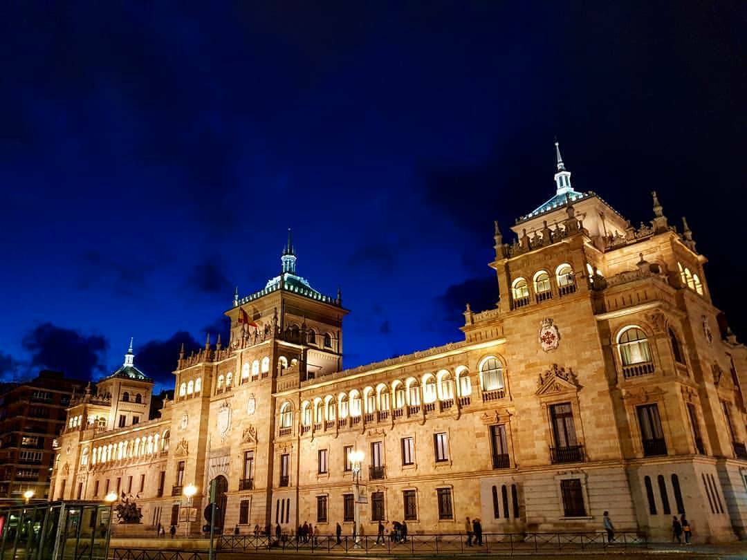 Lugar Academia De Caballería