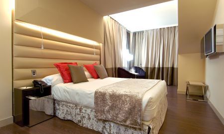 Place Vincci Capitol Hotel