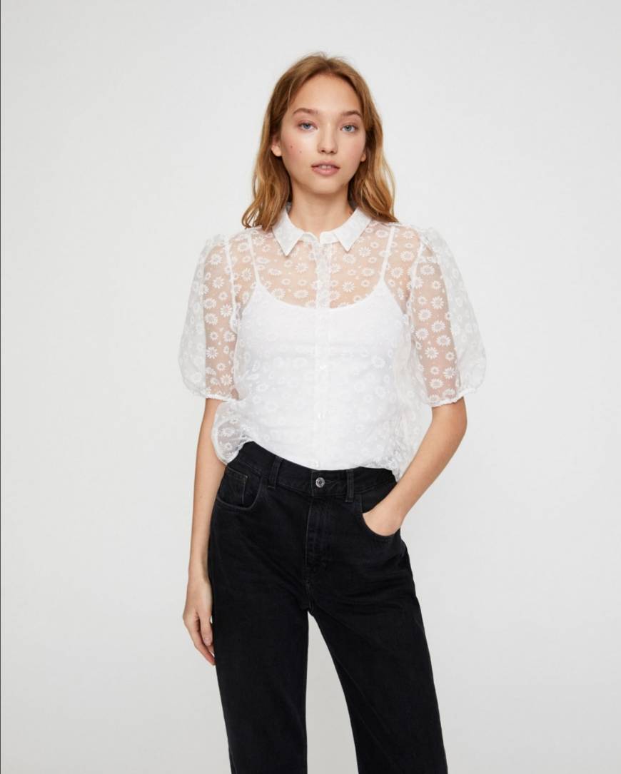 Social Camisa de organza branca com margaridas 