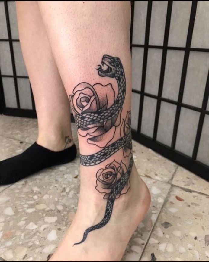 Moda Tatuagem Rosa