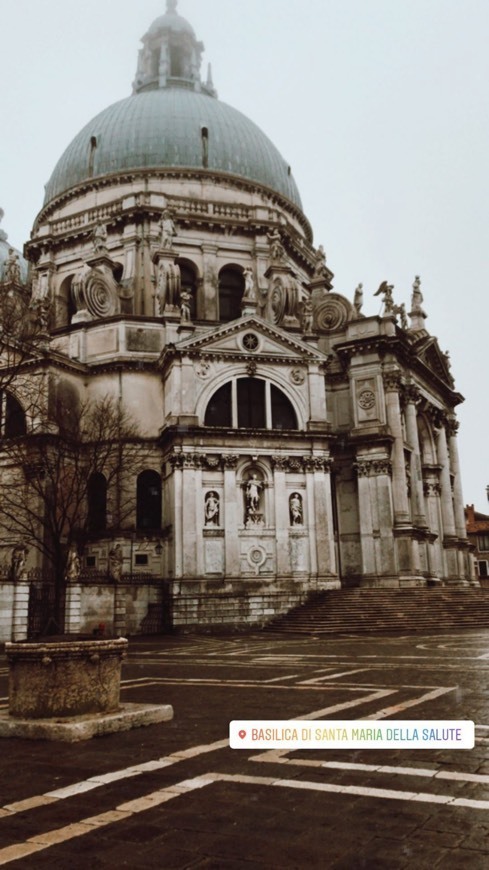 Place Basilica de Santa Maria della Salud