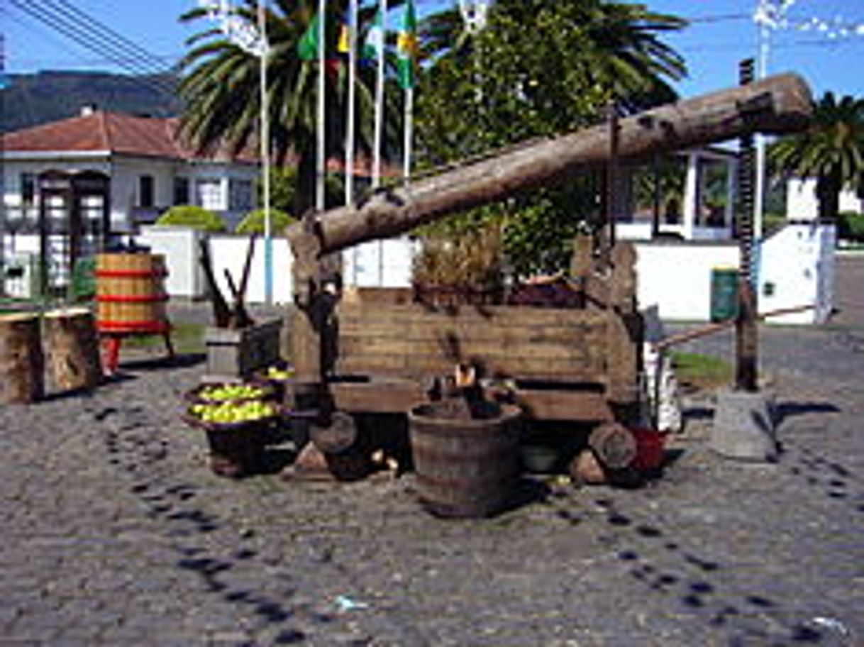 Place Santo António da Serra