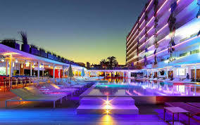 Restaurantes Ushuaïa Ibiza Beach Hotel