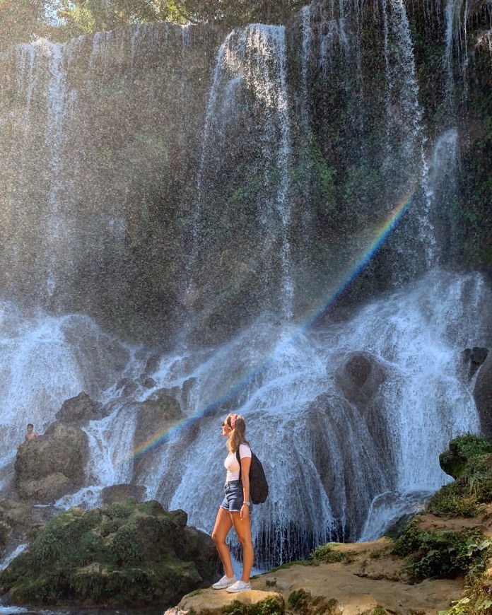 Places Waterfall El Nicho