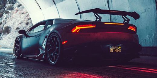 Lamborghini Aventador