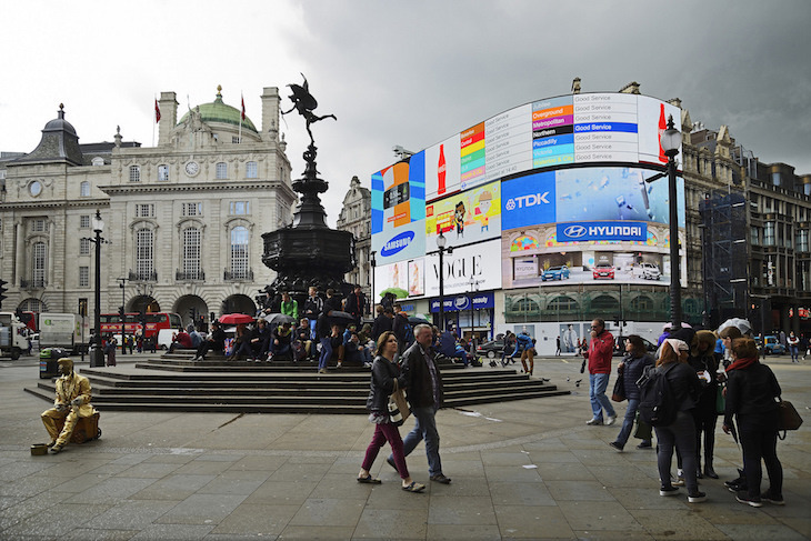 Lugar Piccadilly Circus