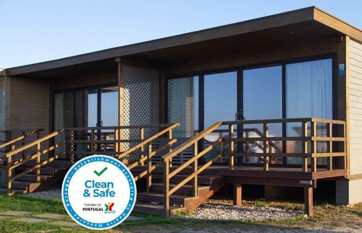 Lugar Peniche Praia – Autocaravanismo, Bungalows e Campismo