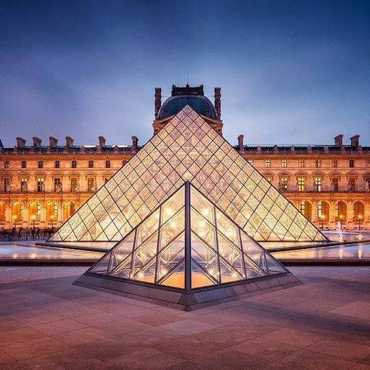 Museo del Louvre