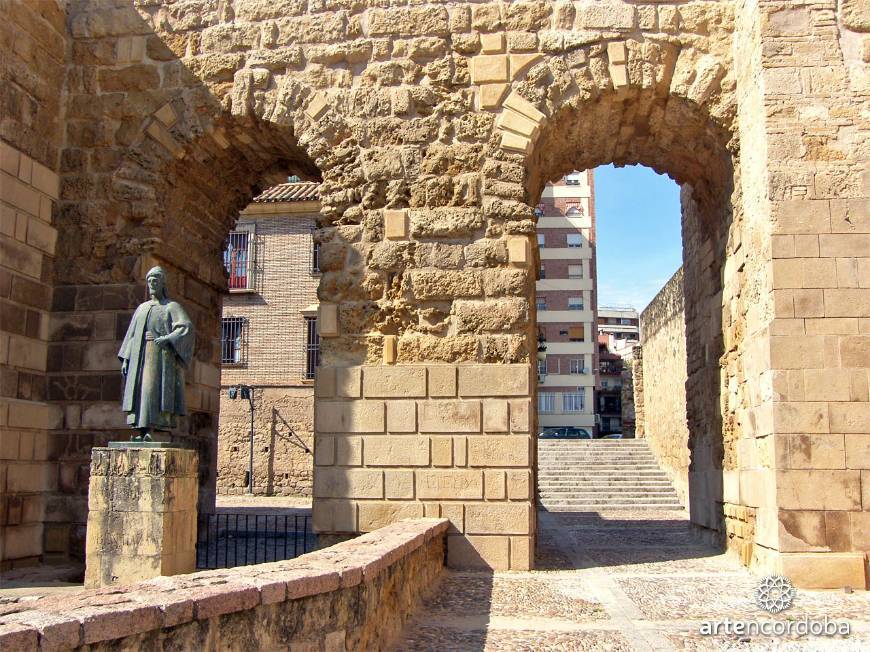 Puerta Sevilla