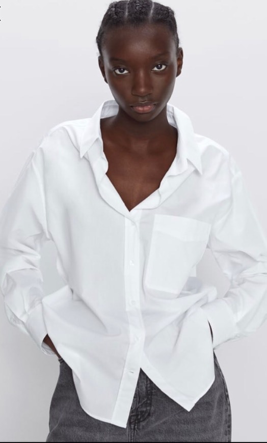 Camisa básica com bolso