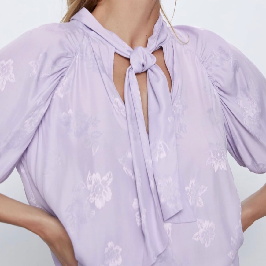 Blusa com laço 