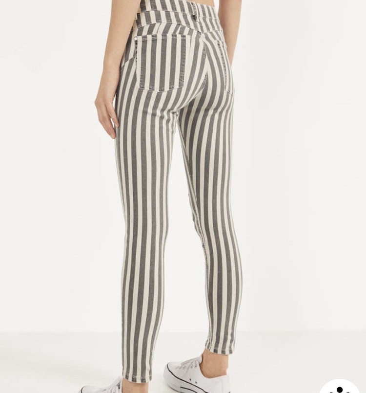 Moda BERSHKA calças push-up 